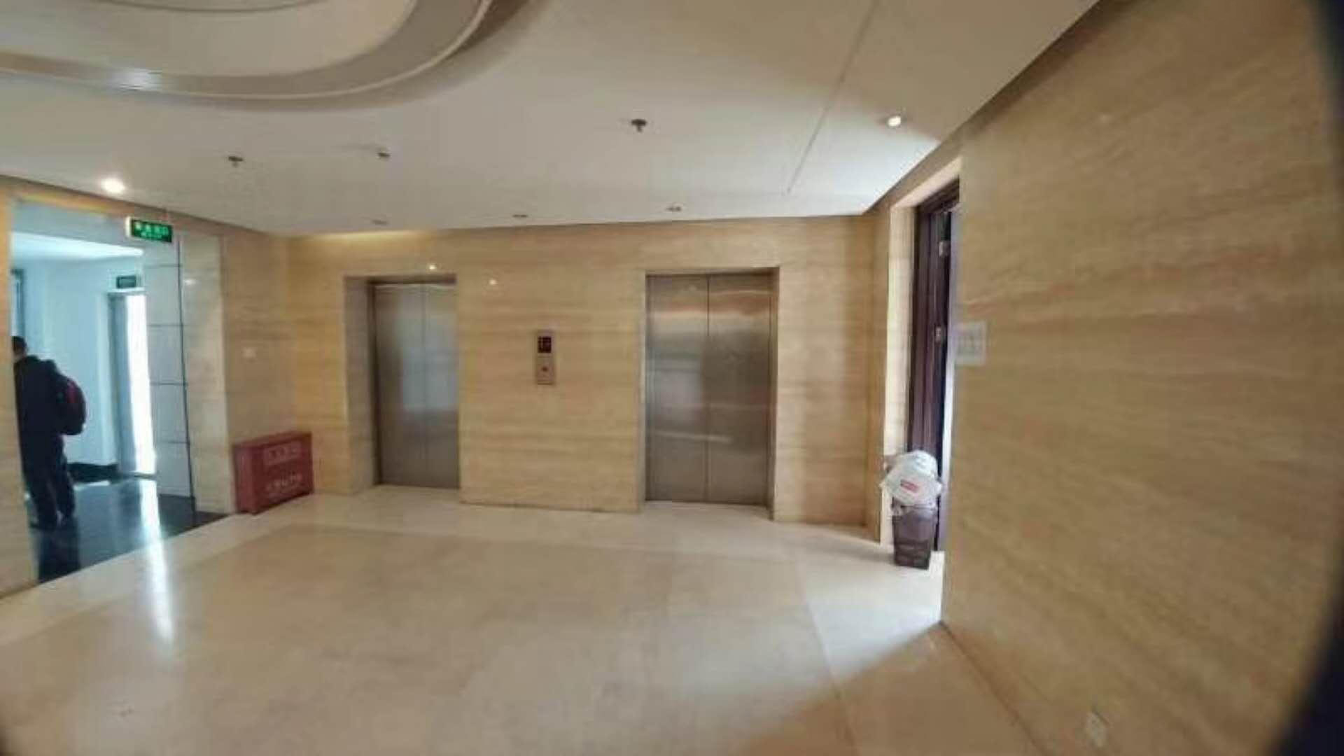 国门大厦大图1